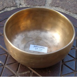 Bol chantant planétaire fréquence OM diamètre 11.5cm poids 406gr. Bol chantant planétaire fréquence OM diamètre 11.5cm poids 406gr.
